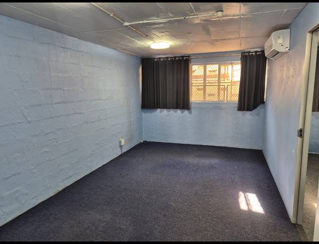 189M² MINI FACTORY TO LET IN GLEN ANIL